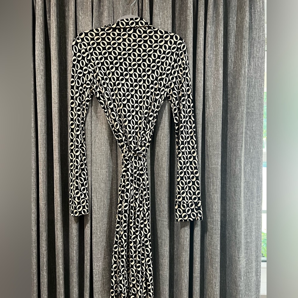 Diane von Furstenberg Jeanne Silk Wrap Dress Black & Ivory Size 6 - Picture 3 of 8